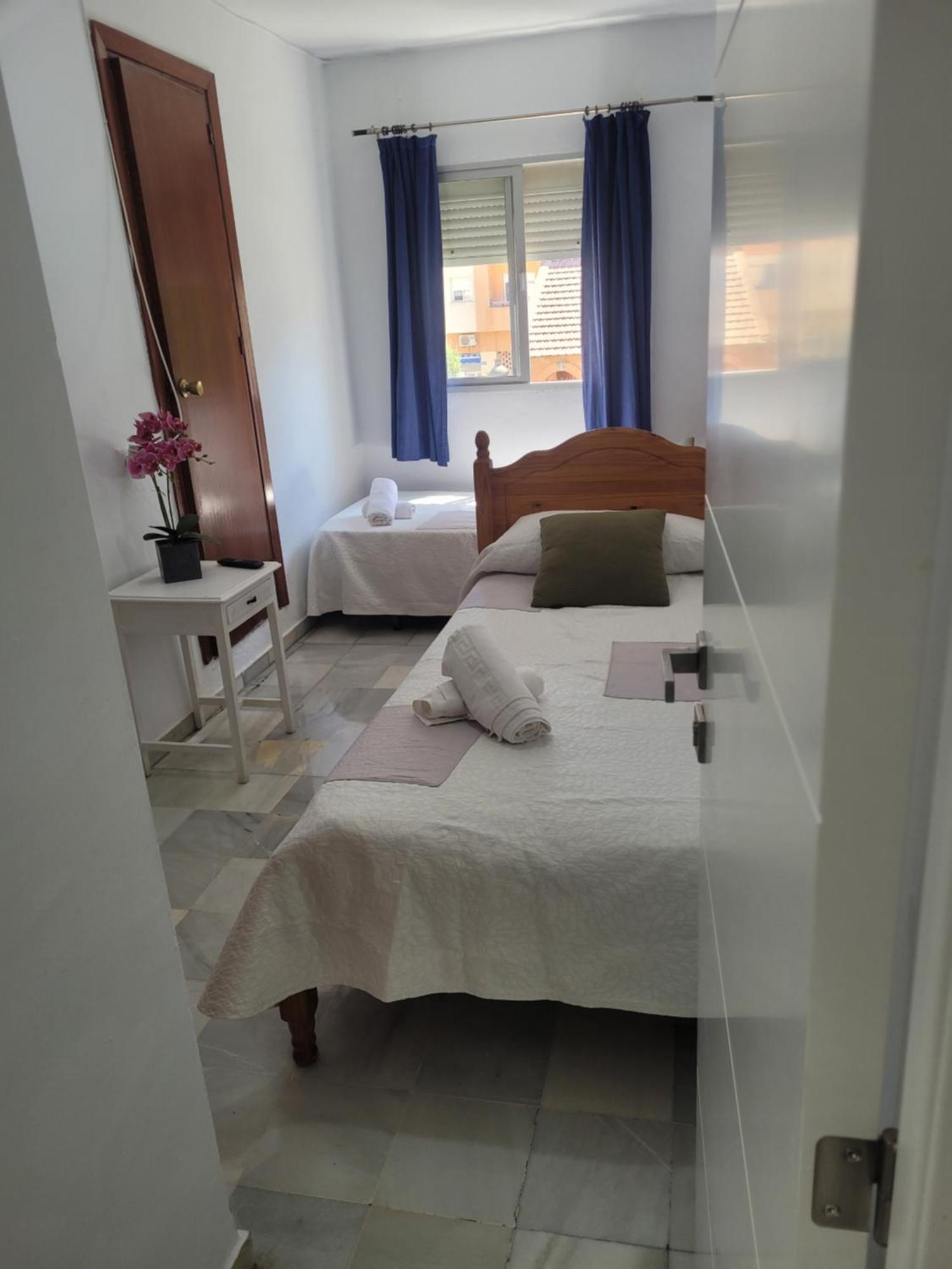 Hostal san luis San Luis de Sabinillas Habitación foto